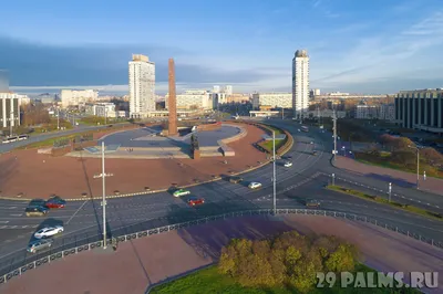 Башня с часами с Любинского проспекта выбрана символом Нового года в Омске  • TOP24 • Омск