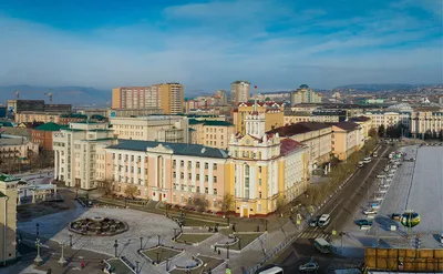 Файл:Ulan-Ude pl Sovetov.JPG — Википедия