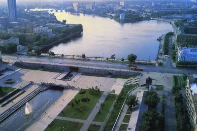 Плотинка | Iset river Yekaterinburg Река Исеть Екатеринбург | Евгений Левит  | Flickr