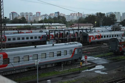 На перегоне под Сочи оказались \"заперты\" 13 поездов дальнего следования и  электричек - KrasnodarMedia.ru