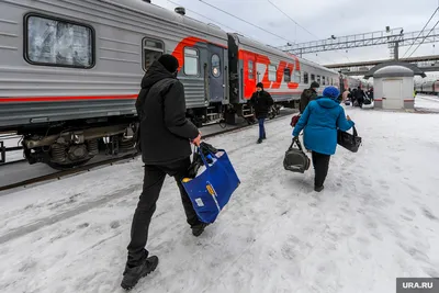 В Челябинской области застряли шесть поездов, в вагонах пока тепло |  Телеканал Санкт-Петербург