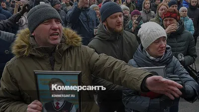 Горит \"Зимняя вишня\" в Кемерово - погибли дети - видео