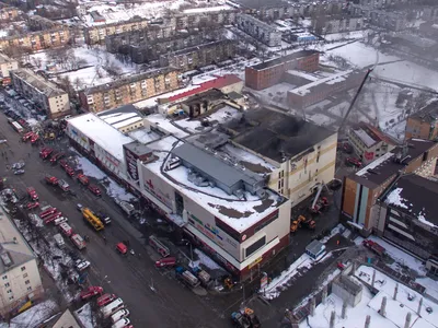 В Москве на акцию в память о погибших в Кемерово официально пришло 12 тысяч  человек — Мир