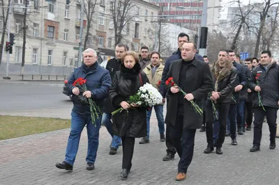 ВИДЕО: В результате пожара в маршрутке в Магнитогорске погибли три человека  - Delfi RU