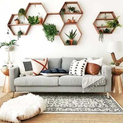 полки для цветов на стене | Couches living room, Eclectic living room,  Small living room decor