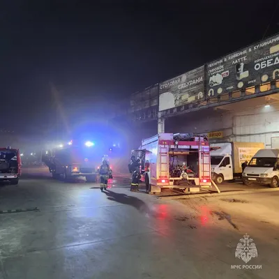 Въезд в Краснодар со стороны Уральской перекрыли из-за пожара. Видео