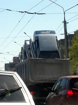 Анекдоты и юмор про автомобили и водителей