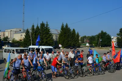 Вся вода в доме. Уплываем, блин»: житель поселка Радищево показал, как  затопило его дом талыми водами - KP.RU