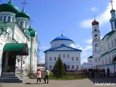 Рождественская экскурсия в Свияжск и Раифский монастырь, однодневный тур —  экскурсия в Ульяновске