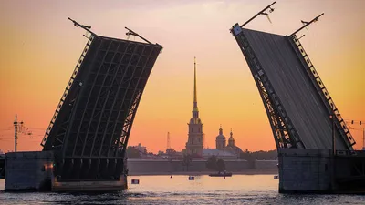 Развод мостов в Санкт-Петербурге: когда и где смотреть