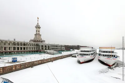 Сейчас все тут похоже на декорации из фильмов ужасов»: что ждет московский  Южный речной вокзал - Мослента