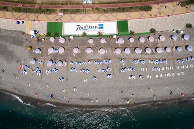 Пляж Рэдиссон конгресс - отличный выбор в Имеретинской бухте