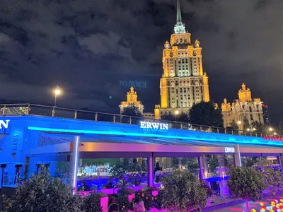 Ресторан Erwin Pavilion Пруд Патрики • AAAnya