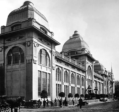 Ресторан \"Модерн\" с летней верандой в центре города