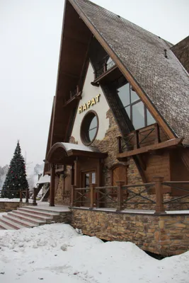 File:Ресторан Нарат. Лебяжье озеро. Казань. Январь 2014 - panoramio.jpg -  Wikimedia Commons
