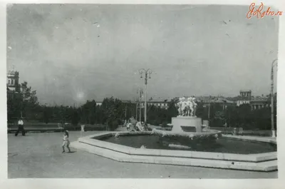 retro.sevastopol - Зимний Севастополь. Площадь Революции (ныне Лазарева).  Фото: Баженов Александр Васильевич 13 января 1973 г. | Facebook