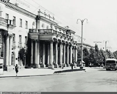 Исторический Крым | Красный спуск. Севастополь. 1968/2023. Автор ретро  снимка Кудельский Л.А. #Крым #Севастополь #было-стало #история #фото | Дзен