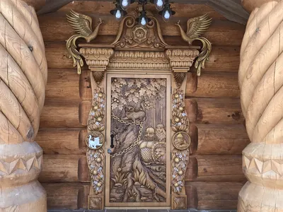 Резные двери