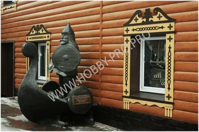 Галерея фотографий деревянных резных наличников, резьбы и резных столбов |  Фотографии бань и деревянных домов с резьбой, резными наличниками и  столбами | Русдом