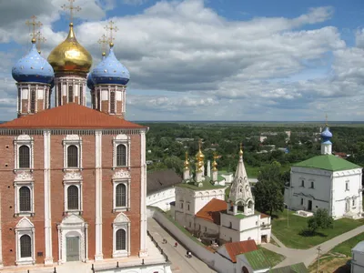 Файл:Uspenski Catherdral. Ryazan1.JPG — Википедия