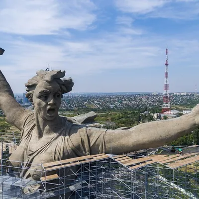 Символ Z нашли на легендарной \"Родине-матери\" в Волгограде