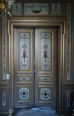 Роспись деревянной двери масляными красками | СПб
