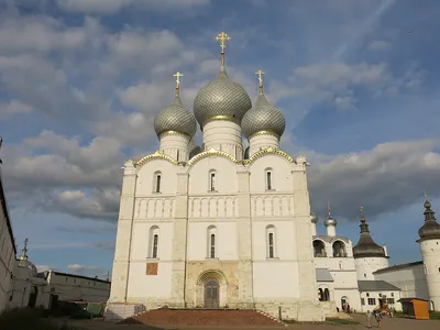 В ярославском Ростове открыли точки сбора подписей за переименование в Ростов  Великий - Газета.Ru | Новости