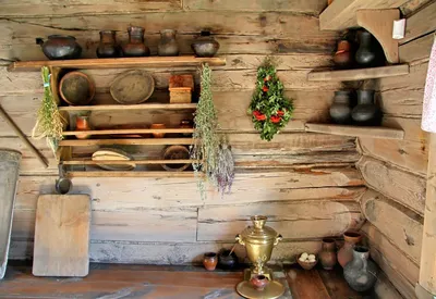 русская изба внутри Фон стена \"Izba\" #yandeximages | Dolls house interiors,  Interior, Stone cabin