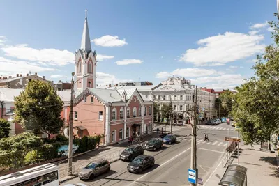 РУССКАЯ ОХОТА| ЗАГОРОДНЫЙ КОМПЛЕКС| САМАРА on Instagram: \"Загородный  комплекс «Русская охота» расположен в самом сердце соснового бора: в  живописном месте у лебединого озера, окруженного соснами. Всего в пяти  километрах от нас —