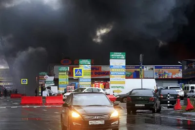 Крупный пожар на рынке \"Атлант\" в Ростове потушен. Как это было