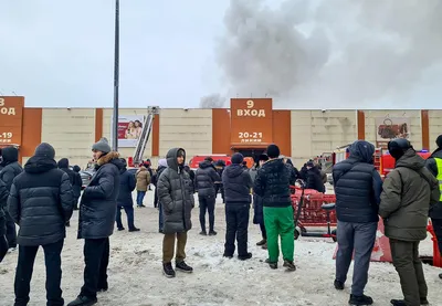 Видео крупного пожара на рынке \"Садовод\" на юго-востоке Москвы :: Новости  :: ТВ Центр