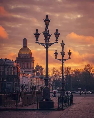 https://www.tripadvisor.ru/Attraction_Review-g298507-d20483474-Reviews-Zdaniye_Birzhi-St_Petersburg_Northwestern_District.html