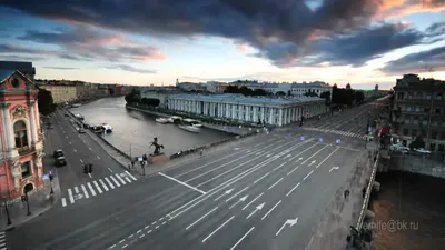 Вид на Санкт-Петербург с моста через канал на восходе - обои на рабочий стол