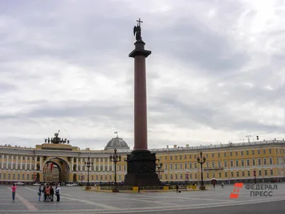 Санкт-Петербург на фоне невы, летом…» — создано в Шедевруме