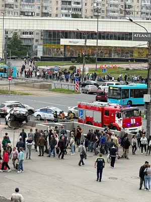 Санкт-Петербург тогда и сейчас. 10 фото улиц города в прошлом и настоящем,  сделанные с одной точки | Путешествия и всего по чуть-чуть | Дзен