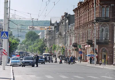 Файл:Московская улица в Саратове.jpg — Википедия