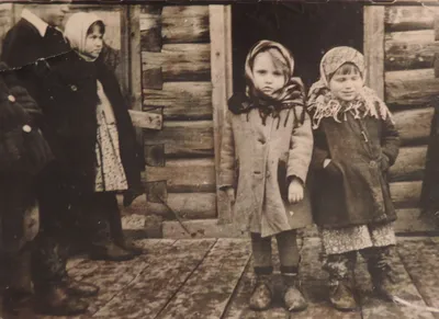 Дети в селе Зырянское, Томская область, 1958-1959 год / 1604.ru - Фотоархив  доцифровой эпохи