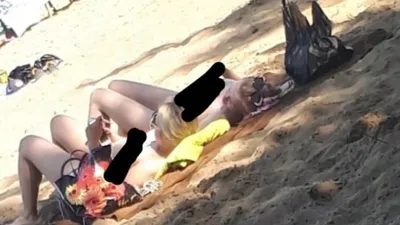В Самаре из-за жары девушки разделись догола на пляже - KP.RU