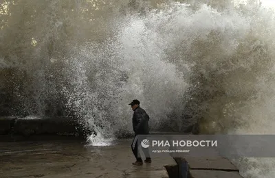 Шторм в Сочи» — создано в Шедевруме