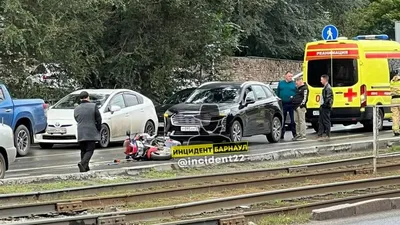 Момент смертельного ДТП с мотоциклистом и «Нивой» в Барнауле засняли на  видеорегистратор - 25 августа 2023 - ngs22.ru