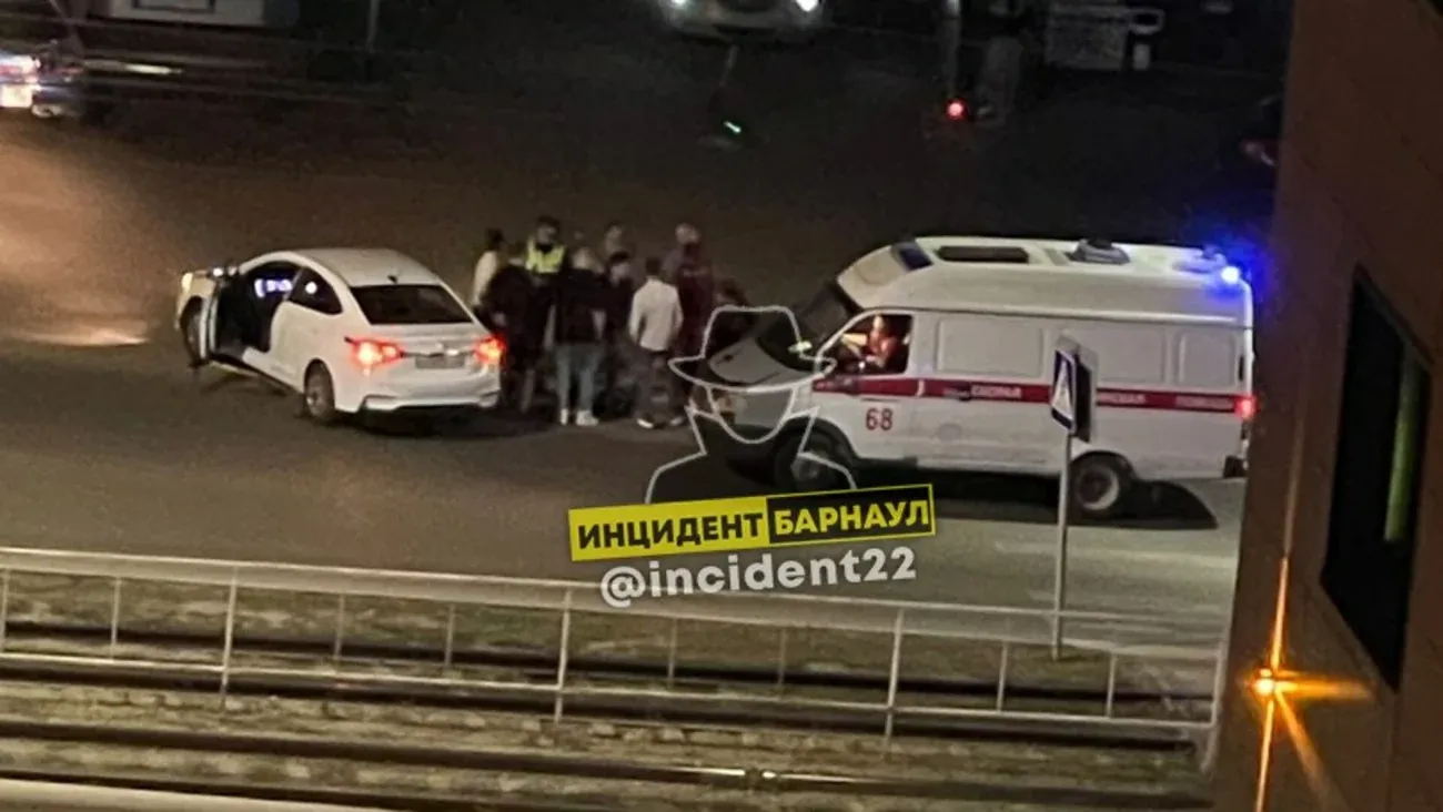 Количество вызовов скорой помощи в Алтайском крае превысило ковидный пик | ОБЩЕСТВО | АиФ Барнаул Количество вызовов скорой помощи в Алтайском крае превысило ковидный пик | ОБЩЕСТВО | АиФ Барнаул