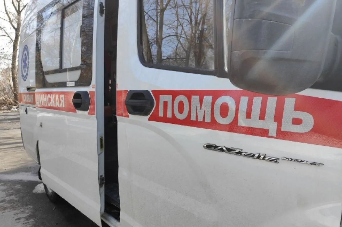 Пьяный барнаулец напал на бригаду скорой помощи - sib.fm Пьяный барнаулец напал на бригаду скорой помощи - sib.fm