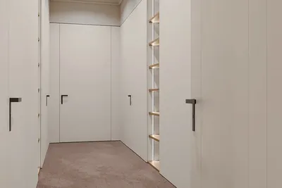 Скрытая дверь Doors4U с черной кромкой прямого открывания правая 2100х600 -  купить в Москве, цены на Мегамаркет