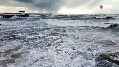 В море под Новороссийском 04.07.2021 появился смерч + видео