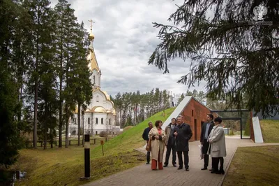 Путину пообещали подготовить план реконструкции Смоленской крепостной стены  - РИА Новости, 09.09.2023