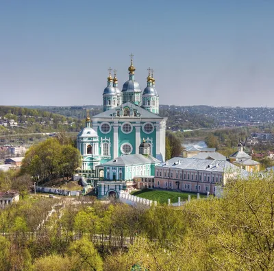 Смольный собор. Городские легенды, байки и мифы. Храм с бункером