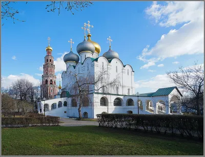 Воскресенский Смольный собор