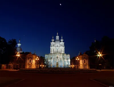 Смоленский собор Новодевичьего монастыря в Москве