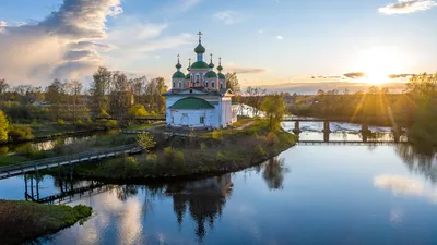 Храмы и подворье – Новодевичий ставропигиальный женский монастырь г. Москвы  Русской Православной Церкви