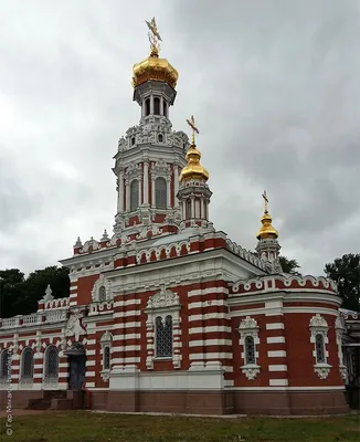 Часовня святой блаженной Ксении Петербургской на Смоленском кладбище в Санкт -Петербурге